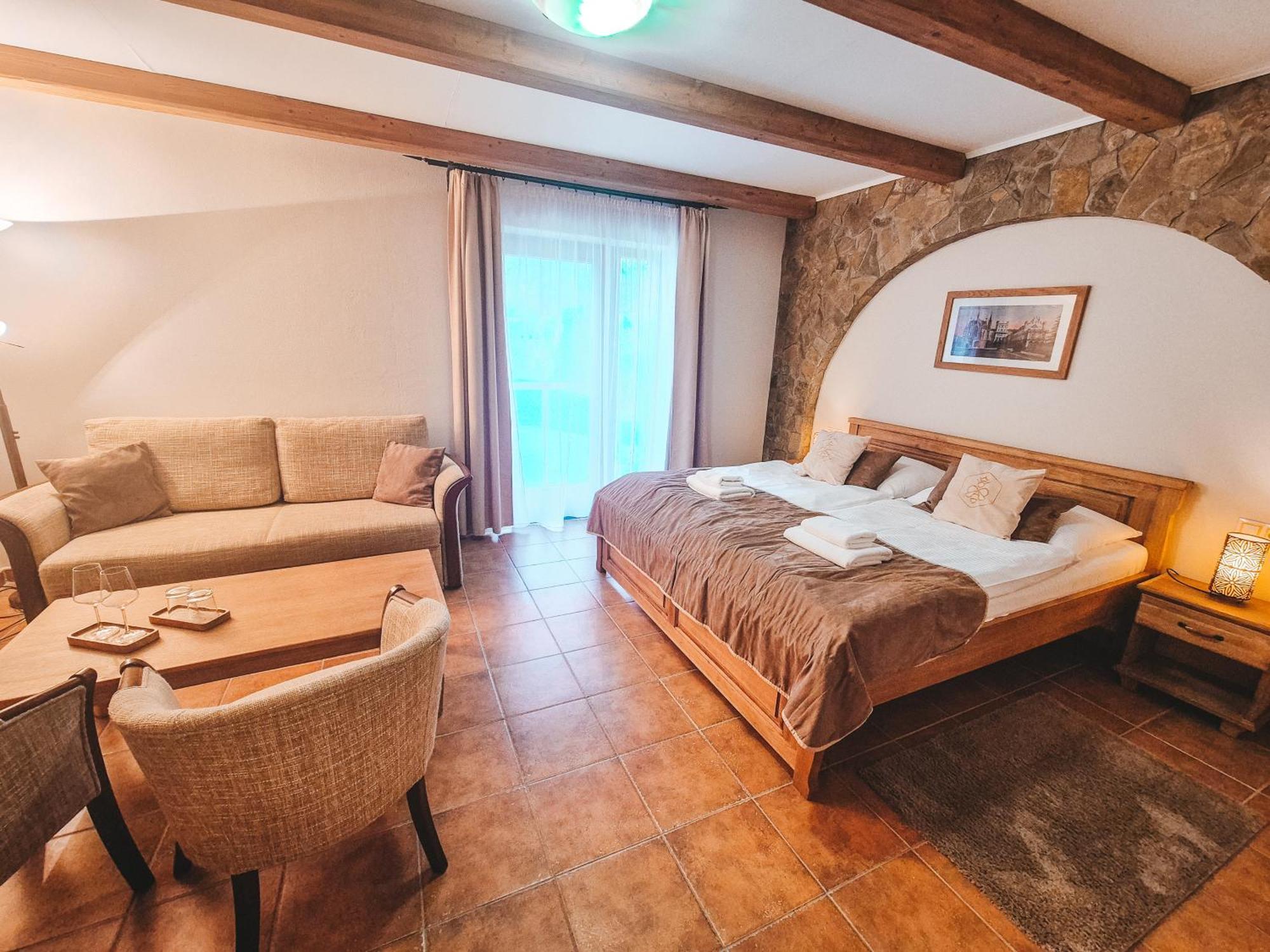 Penzion Vcelarsky Dvur Lednice Habitación foto